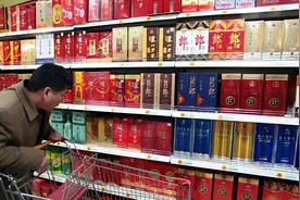 纯粮酒和勾兑酒，傻傻分不清楚？行家：学会这3招，一挑一个准儿图片