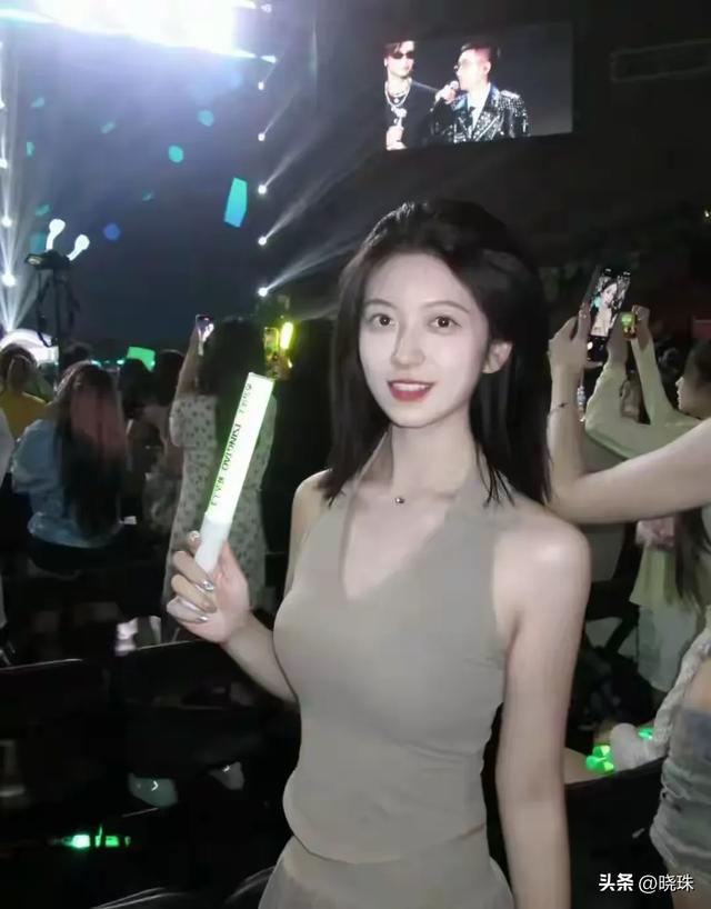 兰州交大校花仙姿玉貌，网友惊叹：沉鱼落雁，此女只应天上有