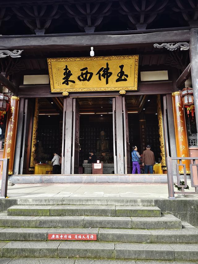 南行漫记：离开南充走G318到达遂宁，驻车圣莲岛营地