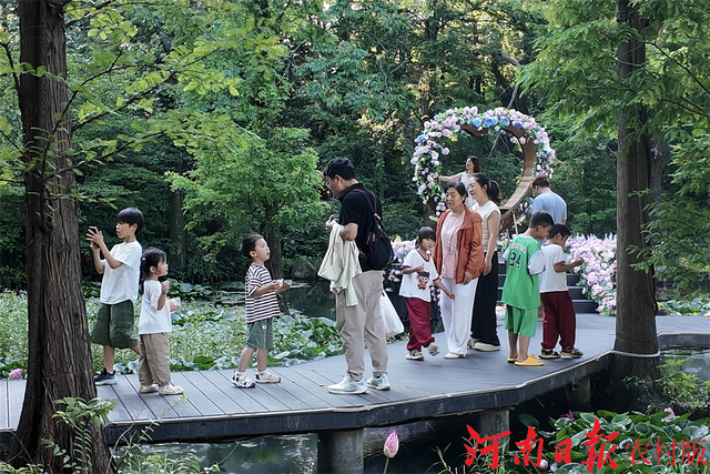 鸡公山风景区：暑期清凉引客来 文旅融合促发展