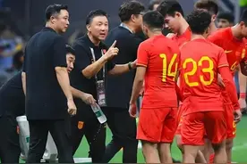 悲哀！成耀东三年招129人，却与主将决裂，酷似朱广沪反目李金羽图片