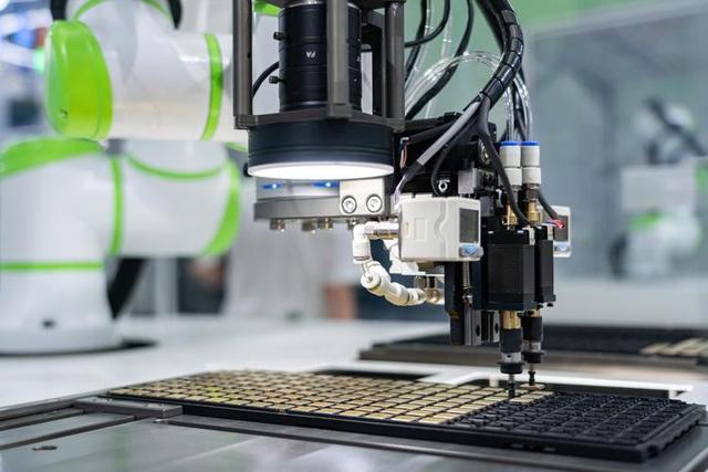 美国没想到，打压中国、制裁中国的结果，竟是中国不再买美国芯片