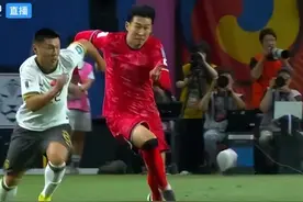 中国男足0:1韩国！三人表现不及格，国安两人上榜，屡屡成背景板图片