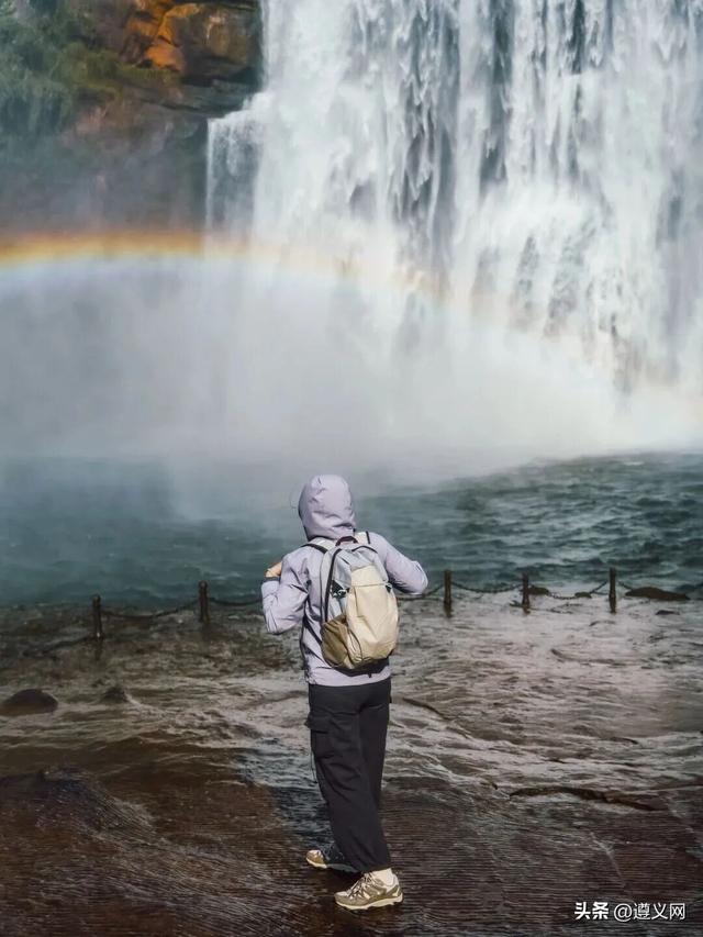 跟着赛事游遵义｜赴一场赤水丹霞山系美学邀约