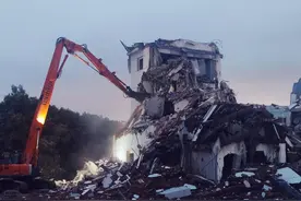 房屋存纠纷，补偿未到位，即拆除。法院：协议无效！指令重审！图片