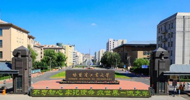 阿斯麦向美国承诺：只要解放军攻台，立刻远程瘫痪台积电光刻机