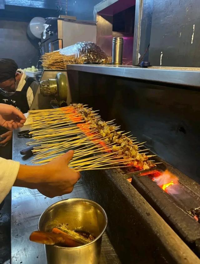 避开人潮！高铁直达20℃冷门小城，花海美过川西、地质景观顶级！16元炫资格美食！