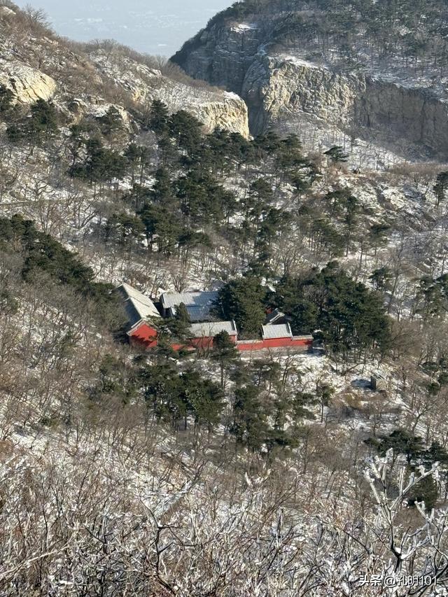 寒风瑟瑟雪世界～嵩山峻极峰赏雪记