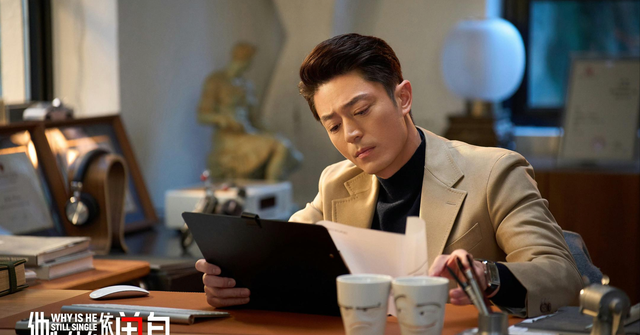 给霍建华演爽了！在《他为什么依然单身》里感觉他就是本色出演