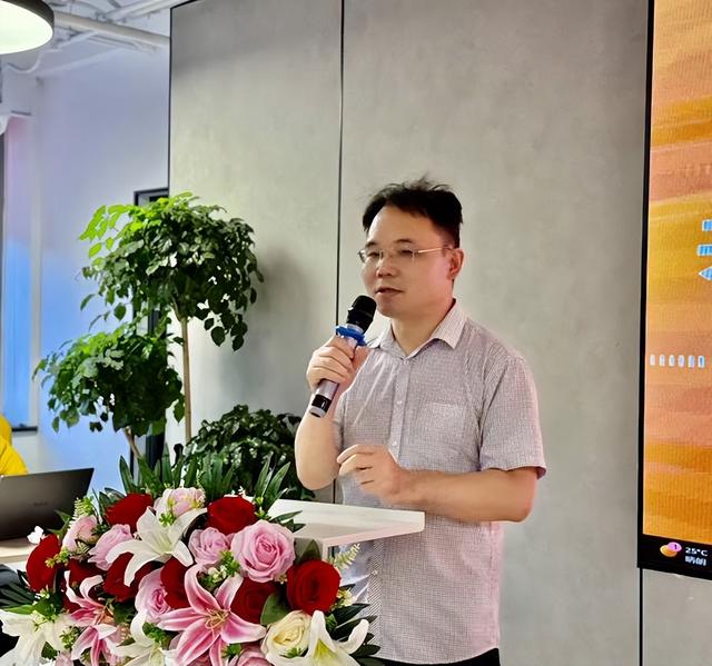 “共享教育未来 掘金社区经济” 峰会举办 共探智能教育与社区经济