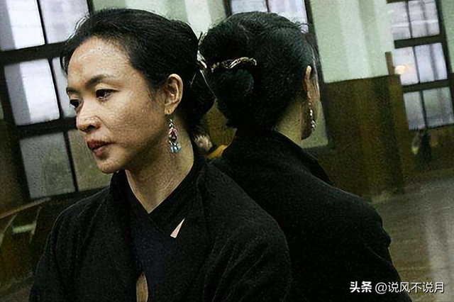 逃到国外近一年，57岁金星近照曝光，这一次她还能被大众原谅吗？
