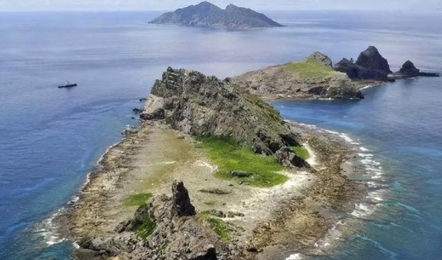 中方舰艇编队刚进钓鱼岛，日本就动手了，不到24小时	，美军也下场