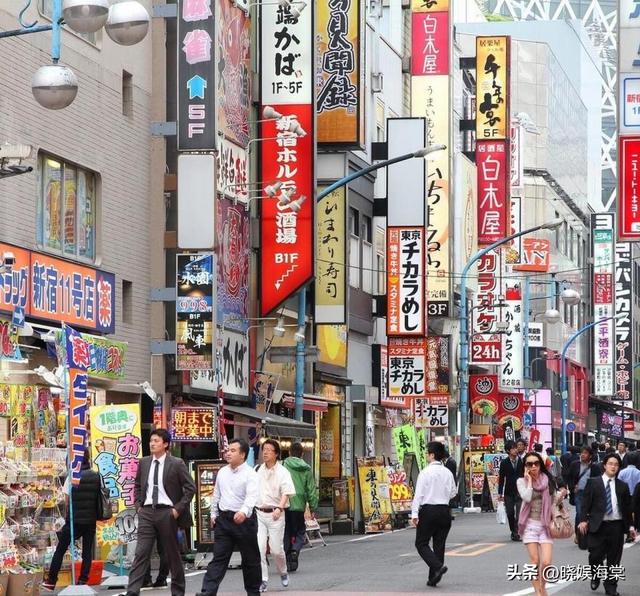 大批中国人仍扎堆登机赴日，日媒采访让人不适，游客回答出人意料