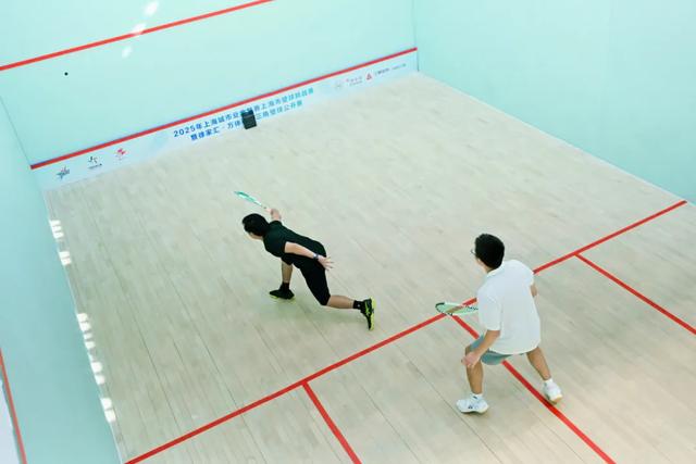 周五宠粉日|枫叶红“疯”了!沪上市区赏枫运动好地分享,更有运动好礼等你来领!