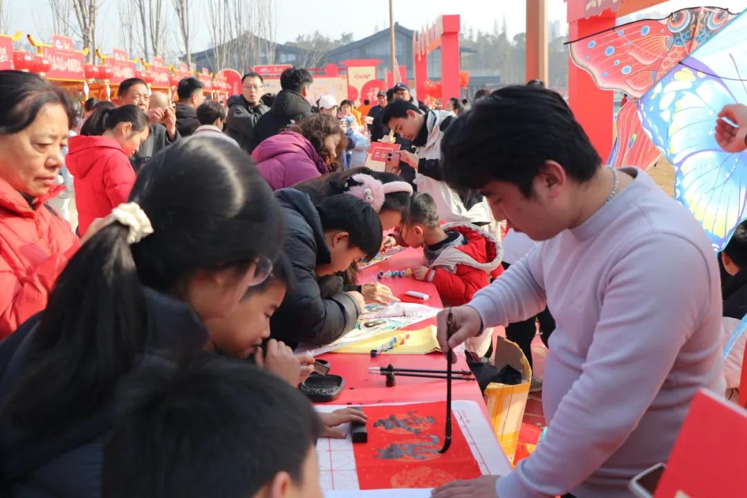 千年文脉焕新颜!郫都望丛公园盛大开园迎新春→插图2 千年文脉焕新颜!郫都望丛公园盛大开园迎新春→插图2