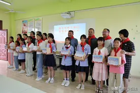 书香溢校园，经典润童心图片