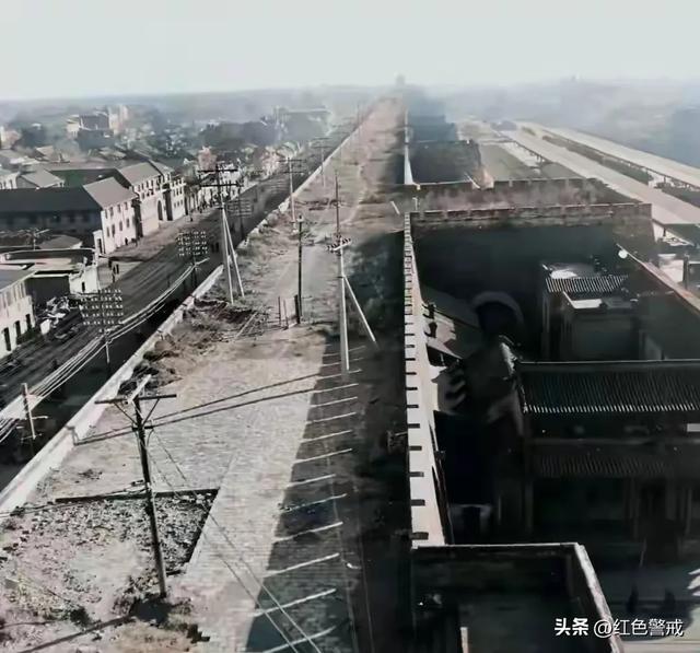 1923年，一名瑞典人来到中国，拍到了完整的北京城墙！太壮观了