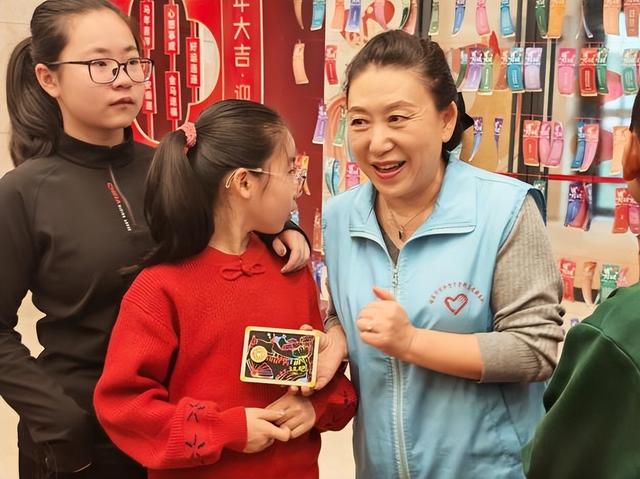 酒泉市博物馆开展“妙手凝祥‘马’上如意”春节主题社教活动