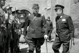 1939年女战士肖影遭日军折磨时，汉奸突然上前扇她耳光：假装屈服图片