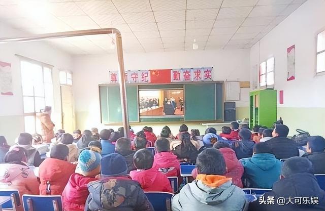 18岁少年为了走出大山，考上了国防科大，四年后却选择了回山戍边