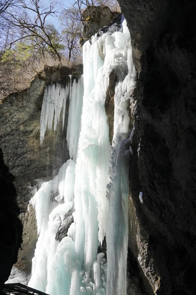 陇南，在冰瀑与雪野之间。