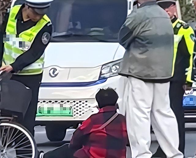 远离造神陷阱，官媒揭开冰窟救人后李佳婷现状	，令人担心的事发生