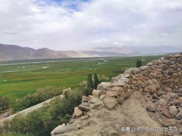新疆帕米尓高原上的塔县绝美风光