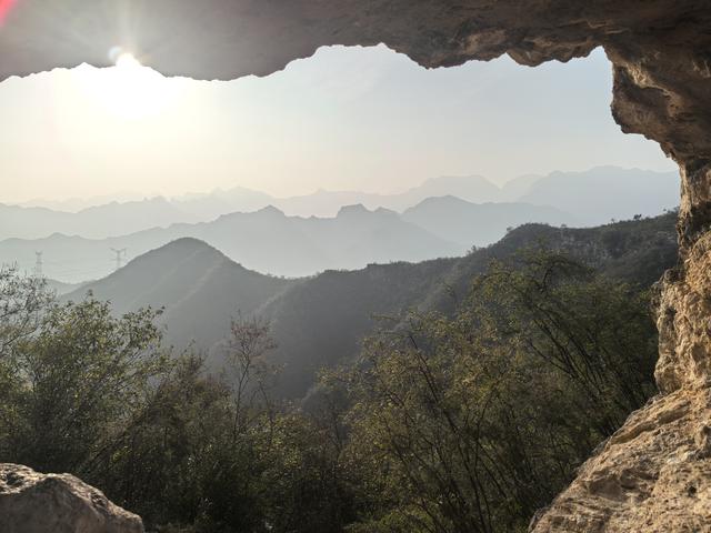 七律·登门头沟天门山