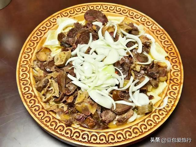 伊犁漫游：天山深处的诗意与传奇