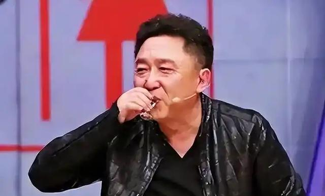 成“老赖”不到3天，于谦被扒底朝天	，官方下场，终步入何炅后尘