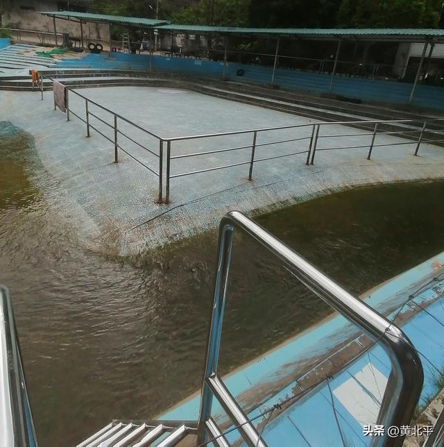 广西南宁市上林县曾经日均5000游客的景区，现在却萧条了