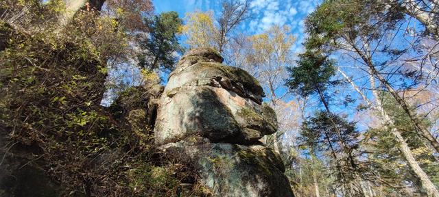 伊春·汤旺河—观林海奇石，赏五花山色，错过再等一年。