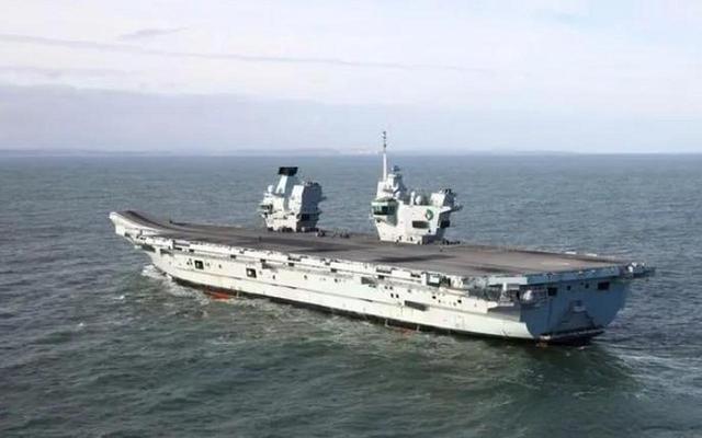 又让张召忠说中了？东拼西凑550亿建的2艘航母，如今彻底成为累赘