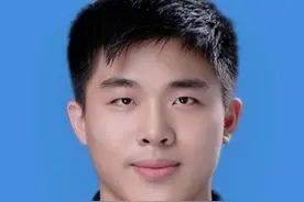 我90后，喜欢健身，更喜欢和外国女人网络聊天，网恋两次都没成功图片