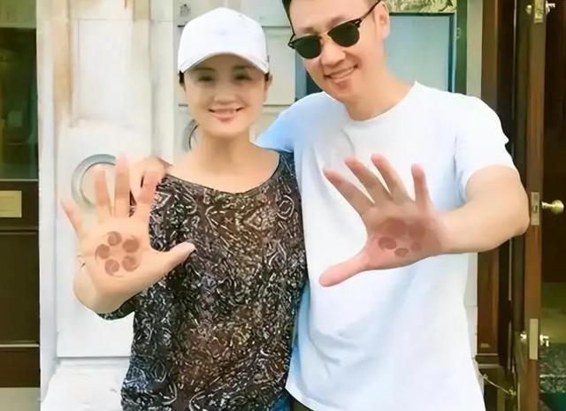 爱妻朱媛媛离世五月后，辛柏青再传来噩讯，原来他仍未走出悲伤