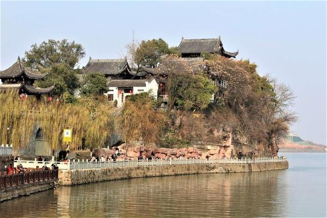 探幽怀旧，真的不用去远方:老校园与老公园都可看昔日时光