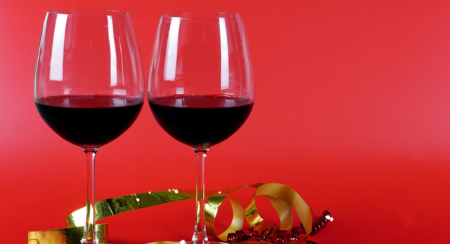 没开瓶的红酒，过了保质期还能喝吗？行家给出答案，别再被误导了