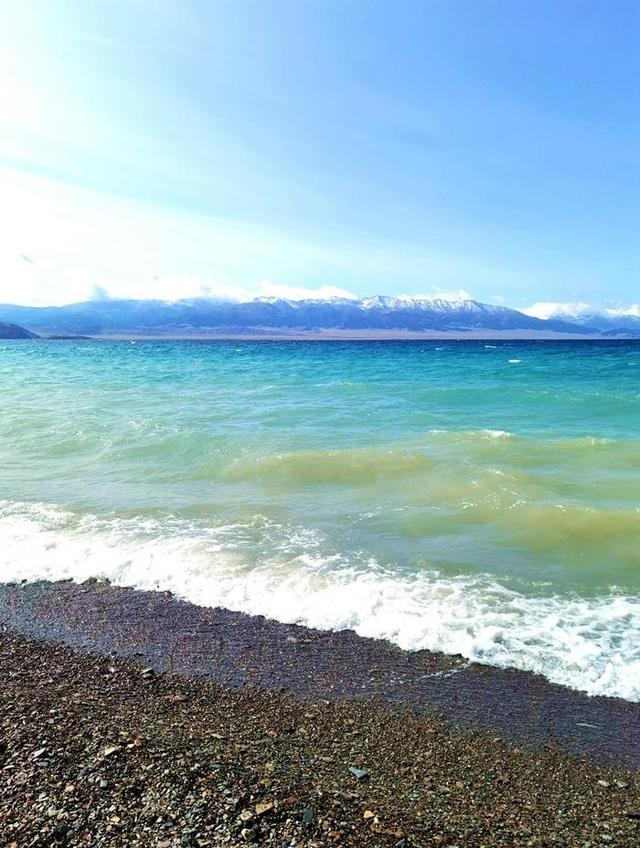 游新疆净海赛里木湖