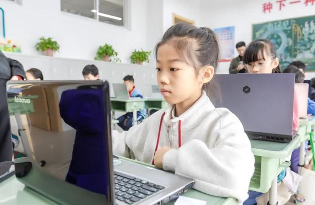 潍坊寿光市数字嘉年华暨中小学创意程序设计大赛顺利举办