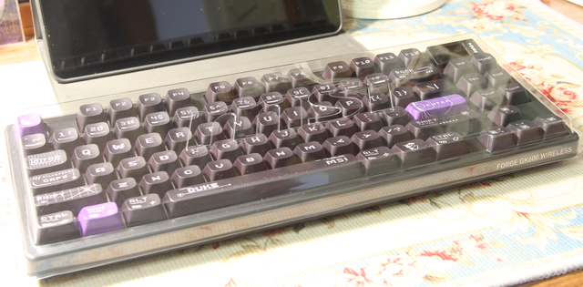 微星暗黑系列键盘评测：GK500W与GK600W三模机械键盘全方位对比