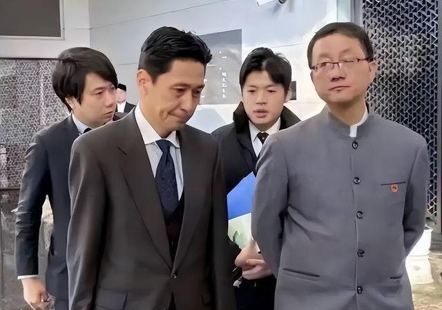 高市还没道歉，中日又出现新争端	，日本通知中国，必须解释一件事