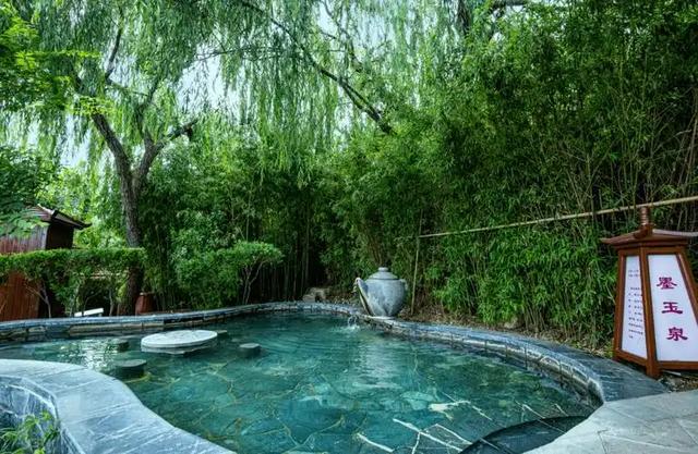 温泉界的天花板,他泡了300多个还没找到