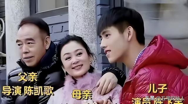 长得太美被导演占为己有，4年后生下大明星儿子，17岁就成男一号