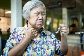 体内有癌,吃饭先知?提醒:吃饭出现4种异常,当心是身体发出的警报图片