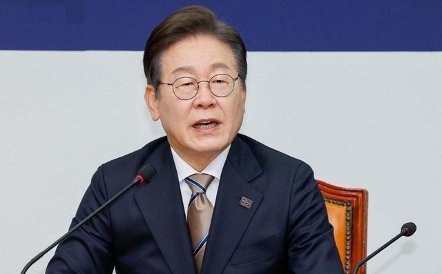韩国特使团抵达北京，下飞机的第一句话不简单，中方回应很干脆