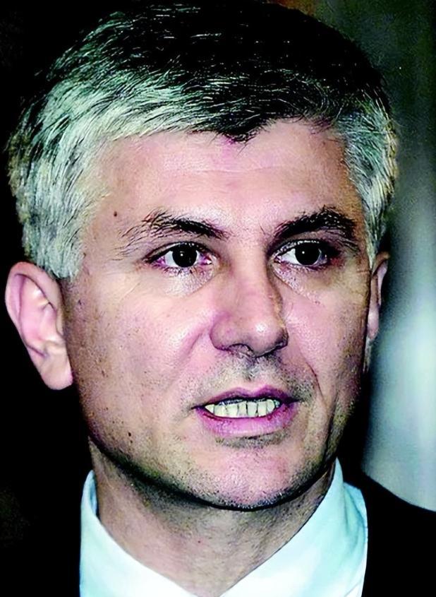 卖国求荣！为讨美国欢心将总统送进大牢，如今结局大快人心