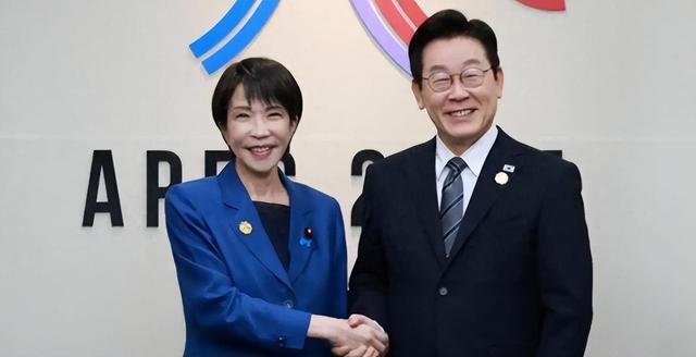 李在明访华刚回国，就放出消息，与高市共进晚餐	，3亿大单白签？