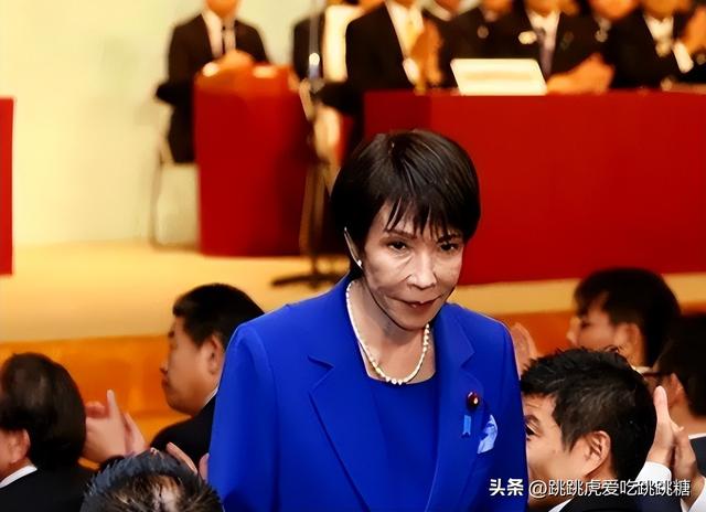 高市悬着的心还是死了	，11天后将面临下台，日本突然“弃美投韩”