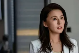“拽妃”热依扎：戏里手撕渣男、智斗恶婆婆，戏外37岁单身带娃，活成爽文大女主图片