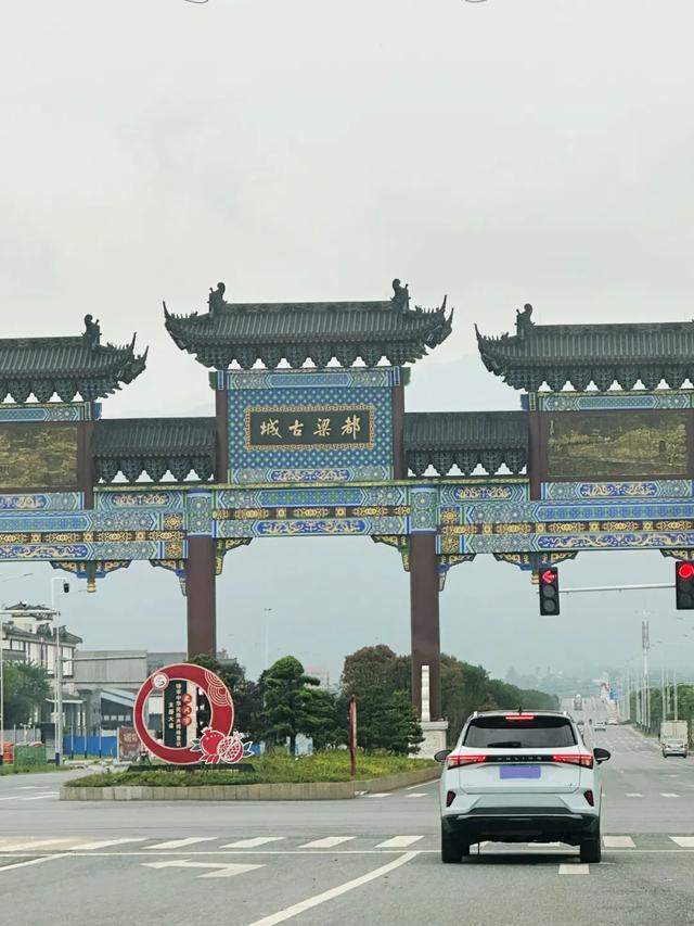 秋冬遛娃“药”新鲜!能吃能玩还能“养”,这条游玩路线一站式拿捏